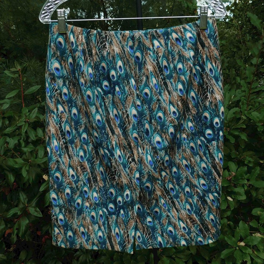 Talbots Petites Beautiful Peacock Pencil Skirt with Back Split